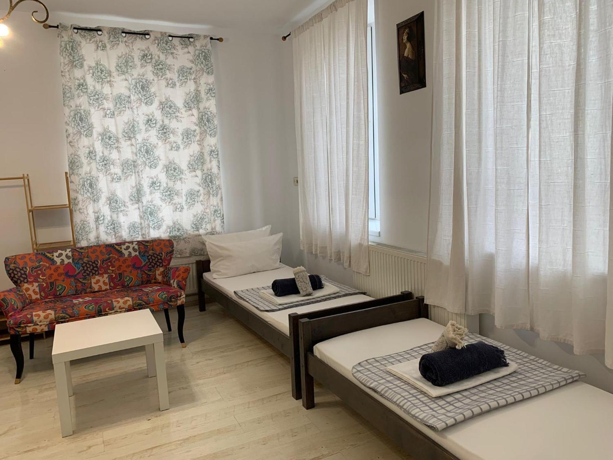 Hotel Casa Trandafirilor Tulcea Esterno foto